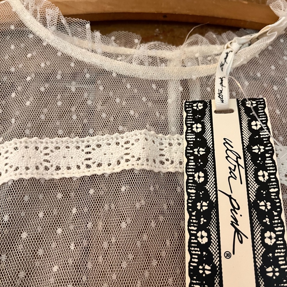 Ultra Pink Lace Embroidered Blouse - Picture 10 of 10